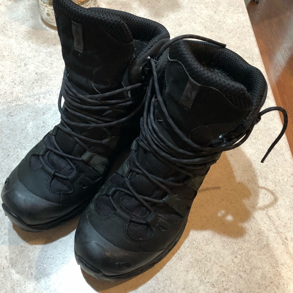 Salomon Quest 4D